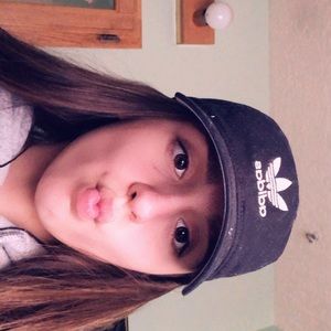 Meet your Posher, Madelyn